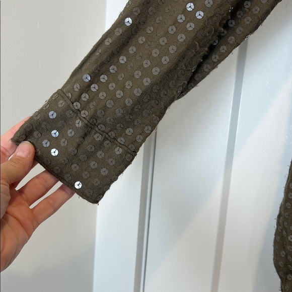 Maeve Brown Sequin button down blouse with front pocket. Size medium. - Picture 5 of 12